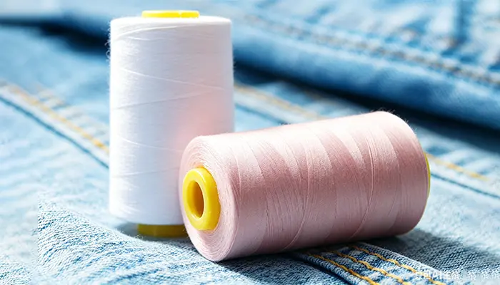 Predstavite visoko zmogljiv šivalni sukanec Poly Core Spun
