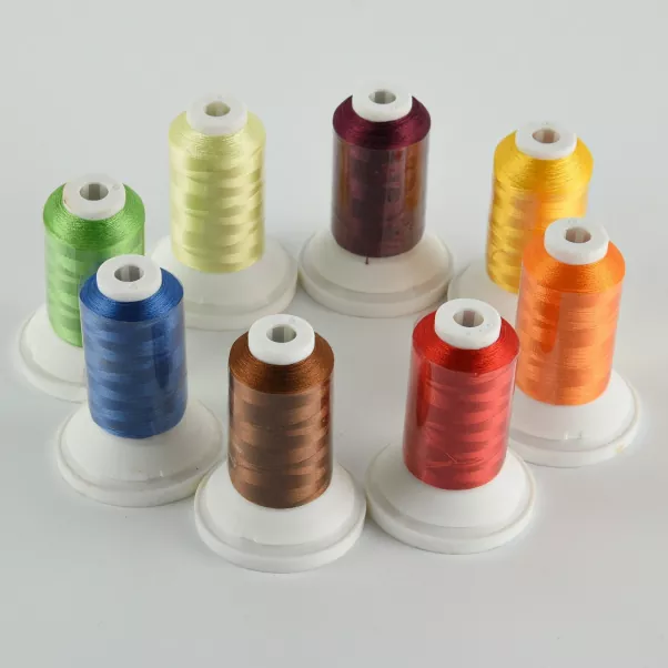 Sukanec za vezenje iz viskoznega rajona Muti Color 150d2 Sukanec za vezenje iz viskoznega rajona Muti Color 150d2